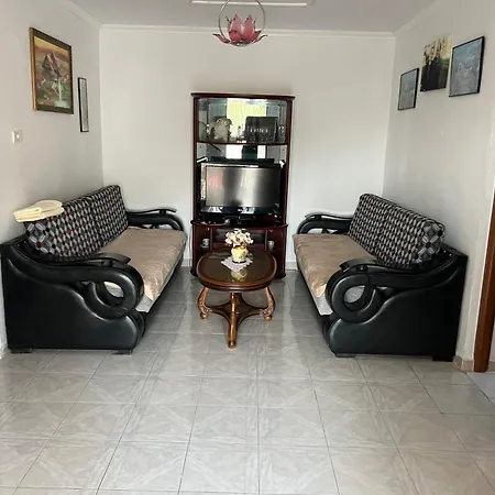 Panorama Apartment *
